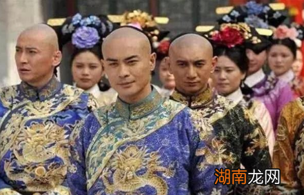 乾隆和康熙同样是子嗣众多 乾隆时期为何没有出现九子夺嫡现象
