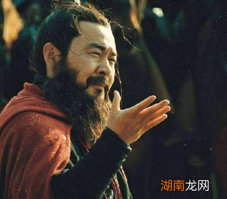 曹操那么喜欢三儿子曹植 曹操最后为什么将皇位转给二儿子曹丕