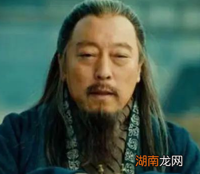 如果当初死在落凤坡的人是诸葛亮 庞统能不能打赢司马懿