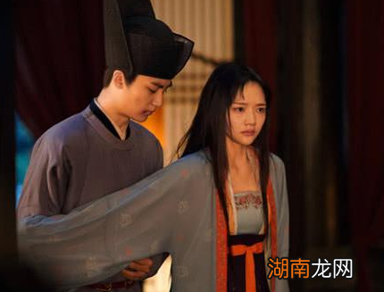 古代皇宫门禁制度到底有多严苛 夜扣宫门被杖责都是轻的