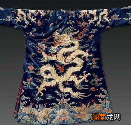 古代龙袍只有皇帝才能穿 包拯身上穿的到底是不是龙袍