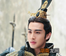 秦始皇统一中原后有没有人造反？原因是什么？