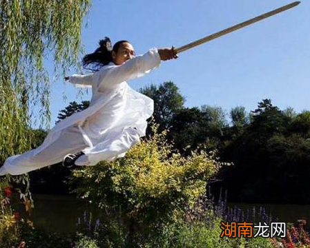 古代真的有轻功吗 这个武功需要多少年炼成