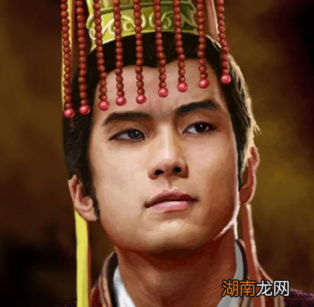 曹操煮酒论英雄的时候 刘备为什么被吓的掉了筷子