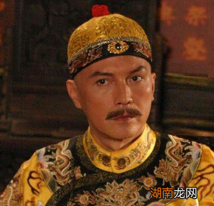 鄂尔泰与张廷玉位高权重 乾隆上位后是怎么处理两人的