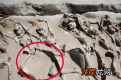 揭秘：古代殉葬的妃子双腿骨为何是分开的？