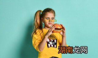 女孩子初三早恋怎么办 女孩子初三早恋怎么办呢