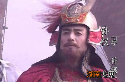 孙权接管东吴的时候年纪轻轻 当时的东吴又是什么样的