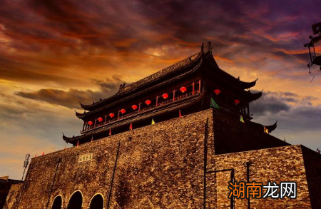 明朝时期安徽凤阳在修建中都城 最后为什么突然间就烂尾