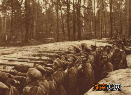 清朝建立之后 统治者为什么不给汉人进入东北地区