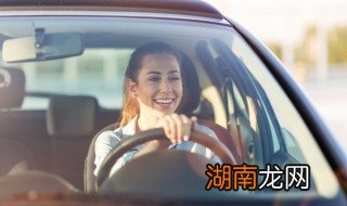 新手怎么判断右侧车距大小 新手怎么判断右侧车距