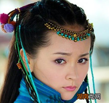 清朝的嫡福晋和嫔妃相比 谁的地位更高一些