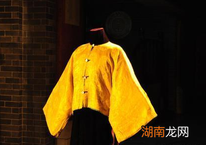 清朝对黄马褂如此的重视 在什么样的情况下才能获得黄马褂