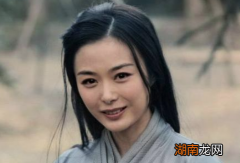 曹操费尽周折把蔡文姬赎回来，背后到死啥原因？