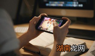 如何帮助孩子戒掉手机瘾 怎么才能让孩子戒掉手机瘾