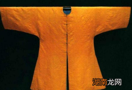 和珅从哪里弄来二十多件黄马褂 黄马褂真的可以免死和不能打吗