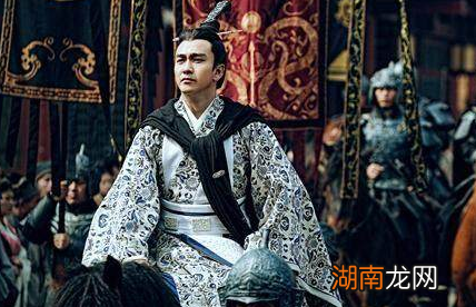 杨修到底是怎么死的 仅仅是因为鸡肋那么简单吗