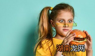 女孩十四岁叛逆期太严重了怎么办