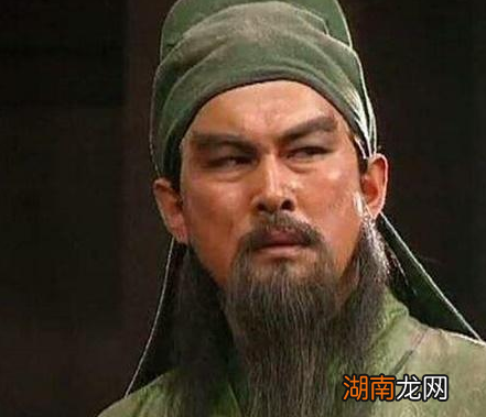 文献上记载关羽身高大概有9尺 换算做现在是多高