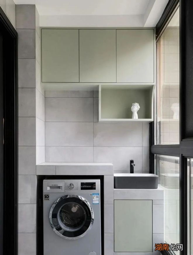 家里最好备一个家政区，平时兼顾清洗和收纳，实用性自然不用多说