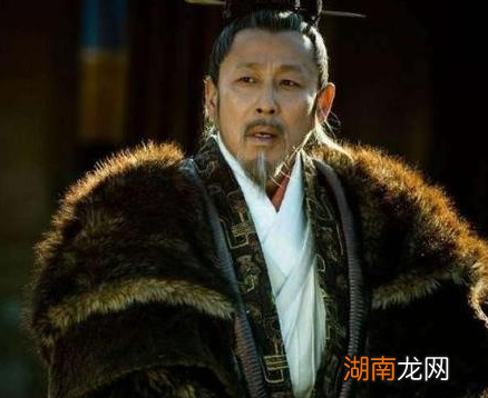 吕后与萧何为什么不用兵器 韩信真的是被宫女用竹竿戳死的吗