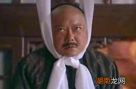 和珅拥有这么大的资源 和珅为何坐等被杀而不谋反做皇帝