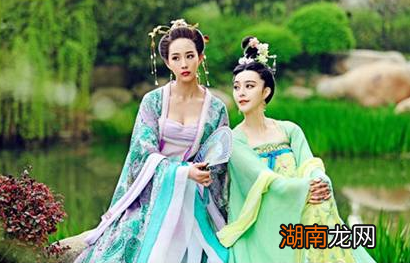 唐朝时期的服饰到底是什么样的 真的和电视剧演的那般开放吗