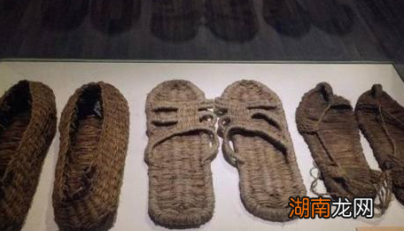 古人一般都穿什么样的鞋子 古人的鞋子有左右之分吗