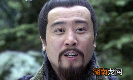 刘备见人都自称自己是中山靖王之后 刘备直接说自己是刘邦后代不是更好吗