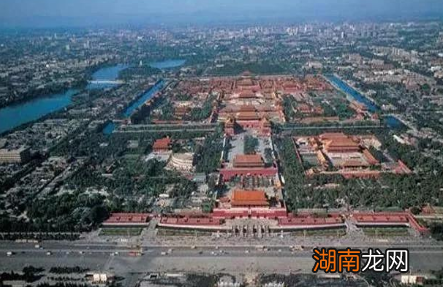 故宫匾额上面为什么会有一支箭 这背后有着什么样的故事