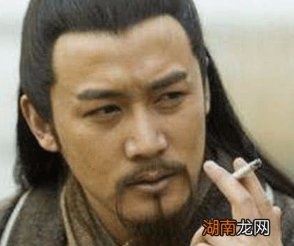 刘备得到凤雏和卧龙两人 刘备为什么还是不能一统天下