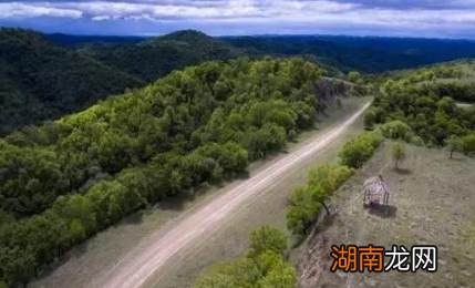 秦始皇修的路历经千年都没有长草 秦始皇当初是怎么修的