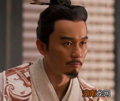 司马家族夺权的时候为什么没有人阻止 看看曹丕和曹睿做的好事