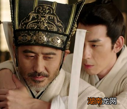 司马家族夺权的时候为什么没有人阻止 看看曹丕和曹睿做的好事