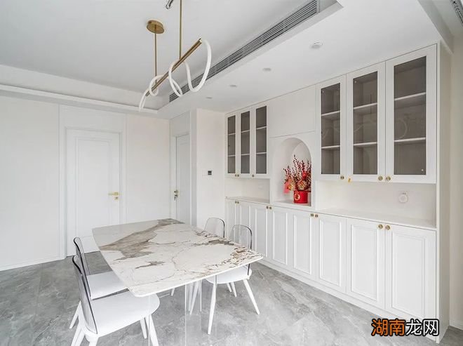 住久了,才发现太抬举柜子了,装得再多不做复合式设计,都是白搭