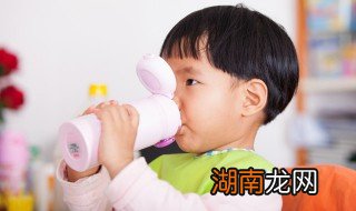 一年级的学生能带水杯吗 一年级小学生带什么水杯
