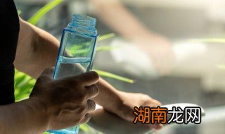 水杯能带上飞机么 用过的水杯能带上飞机吗