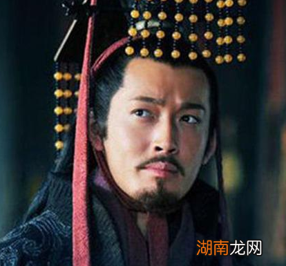 曹丕和刘备先后称帝 孙权为什么迟迟不称帝