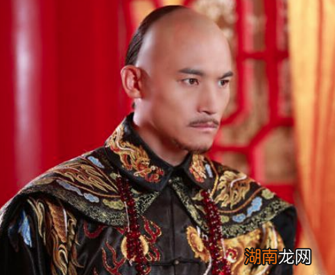 皇太极有8个儿子在世,为什么是福临登基?