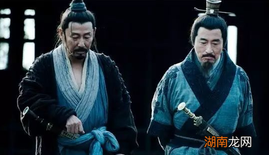 萧何差点被刘邦所杀,他怎么保住性命的?