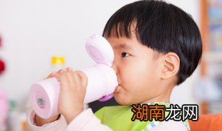 飞机能带保温水杯吗,飞机可以带保温水杯吗