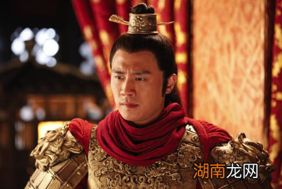 玄武门之变时，李元吉为何三箭都射不死秦王？