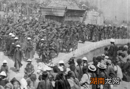 光绪皇帝的葬礼到底是什么样的 出殡当天百姓纷纷闻讯而来