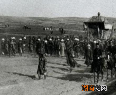 光绪皇帝的葬礼到底是什么样的 出殡当天百姓纷纷闻讯而来