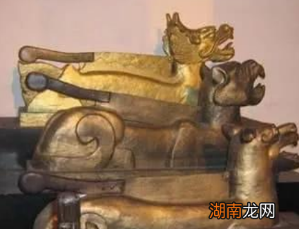 公孙策是包拯的左膀右臂 包拯为什么会含泪斩公孙策