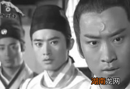 公孙策是包拯的左膀右臂 包拯为什么会含泪斩公孙策