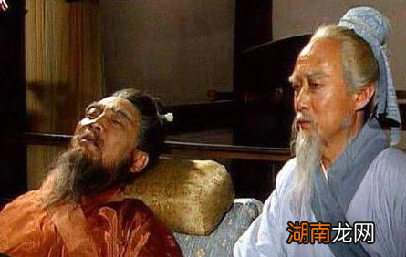 曹操当初如果同意华佗开颅手术会怎么样 曹操到底会不会死