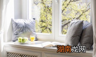 客厅飘窗放杂物好吗 飘窗上放东西好不好