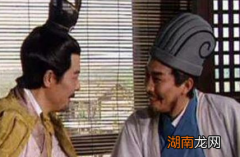 诸葛亮草船借箭曹操为什么不放火箭 曹操又不是傻子