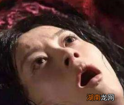 古代女子生孩子为什么要烧热水 这热水究竟是用来做什么的